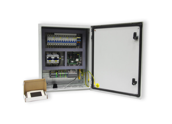 Щит управления с выносным пультом DMXGT/5,5кВт/V/Fi/HW/CW/CF/HE.3х36кВт/M-IP65